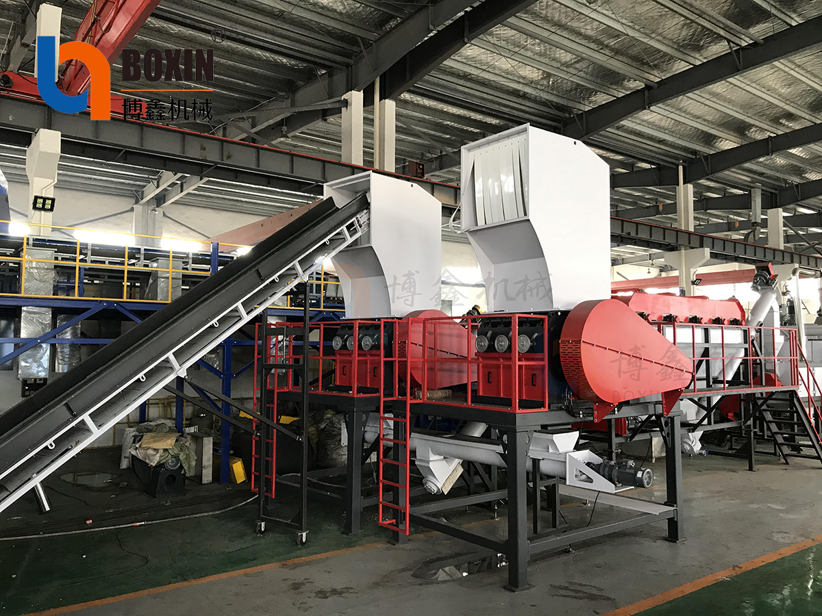 plastic bottle crusher